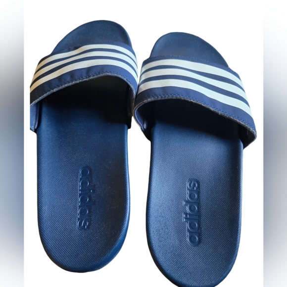 Adidas Adilette Slides Size 10 - Picture 2 of 4